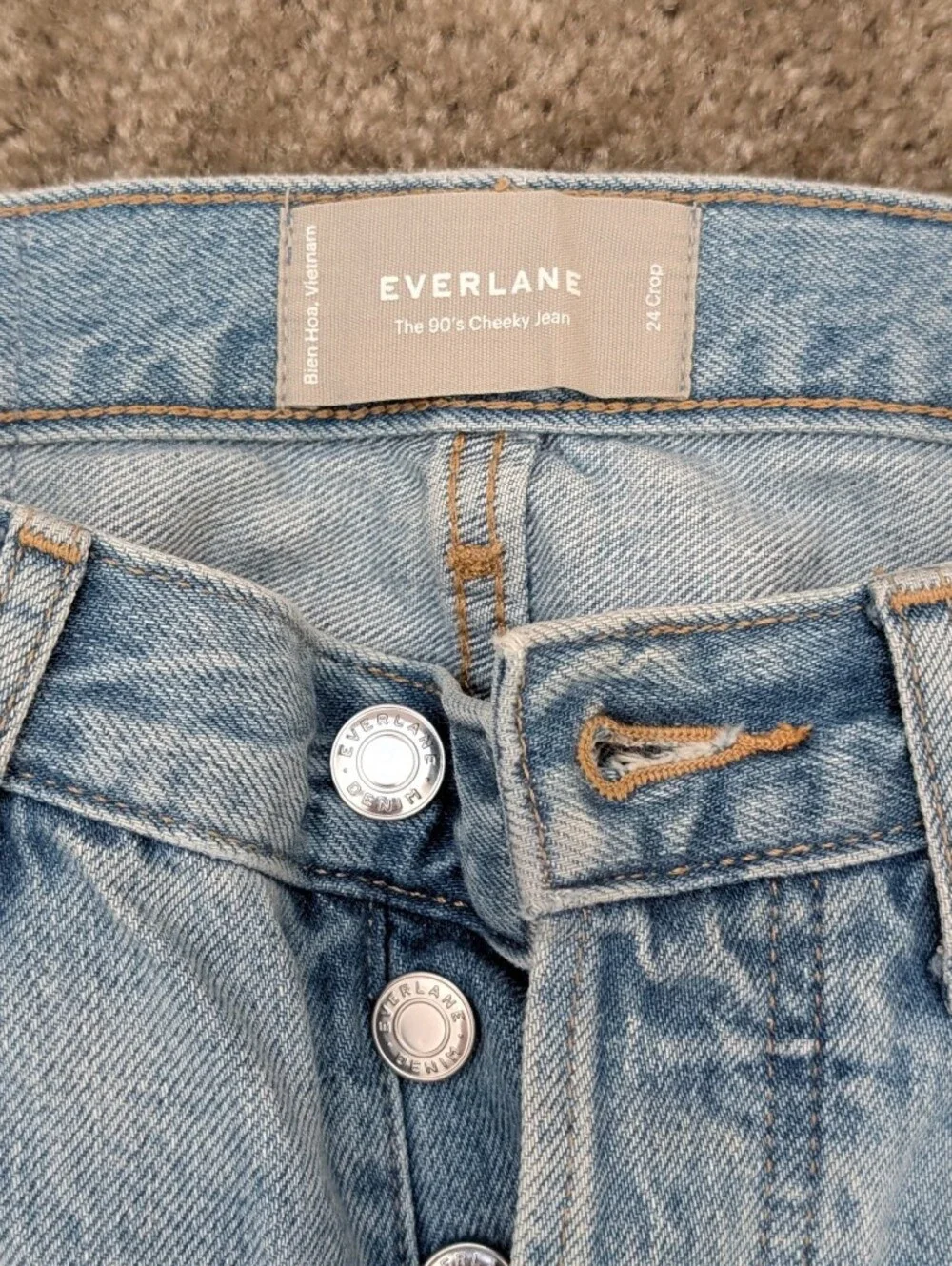 Everlane 90s Crop Cheeky Jean 24
